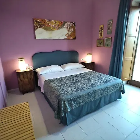 Bed & Breakfast Afra