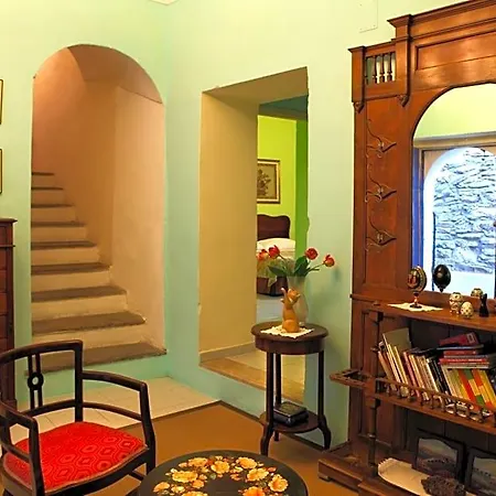 Bed & Breakfast Afra 3*