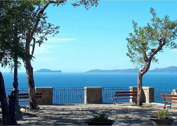 Afra Frühstückspension 3*